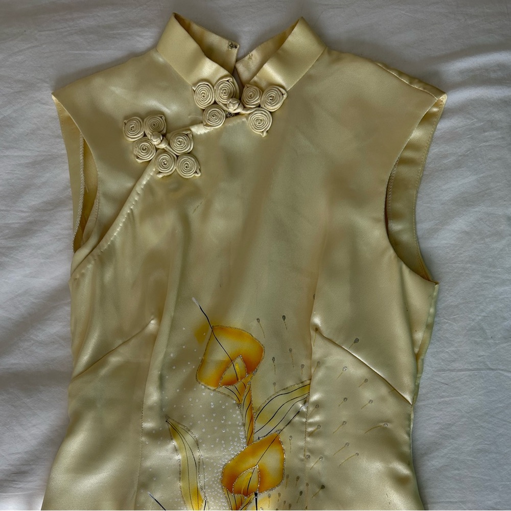 Vintage 90’s Satin Pastel Yellow Traditional Asian Dress With Sparkly Lily’s